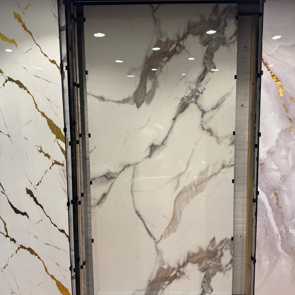 Witte marmerlook PVC wandpaneel met grijze aders